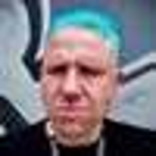 Wojtek Adamczyk profile picture